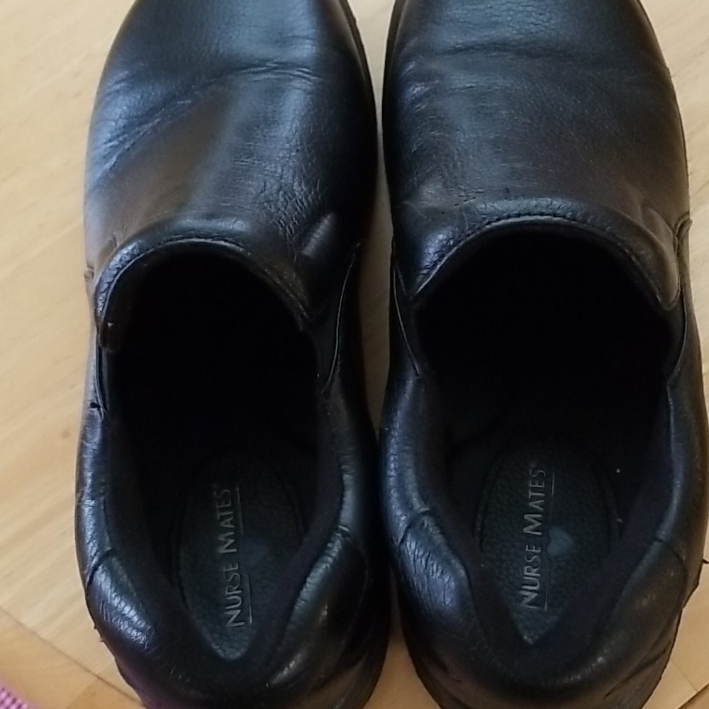 Slip resistant shoes